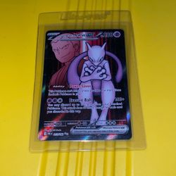 Team Rocket’s Mewtwo EX (ultra rare) 