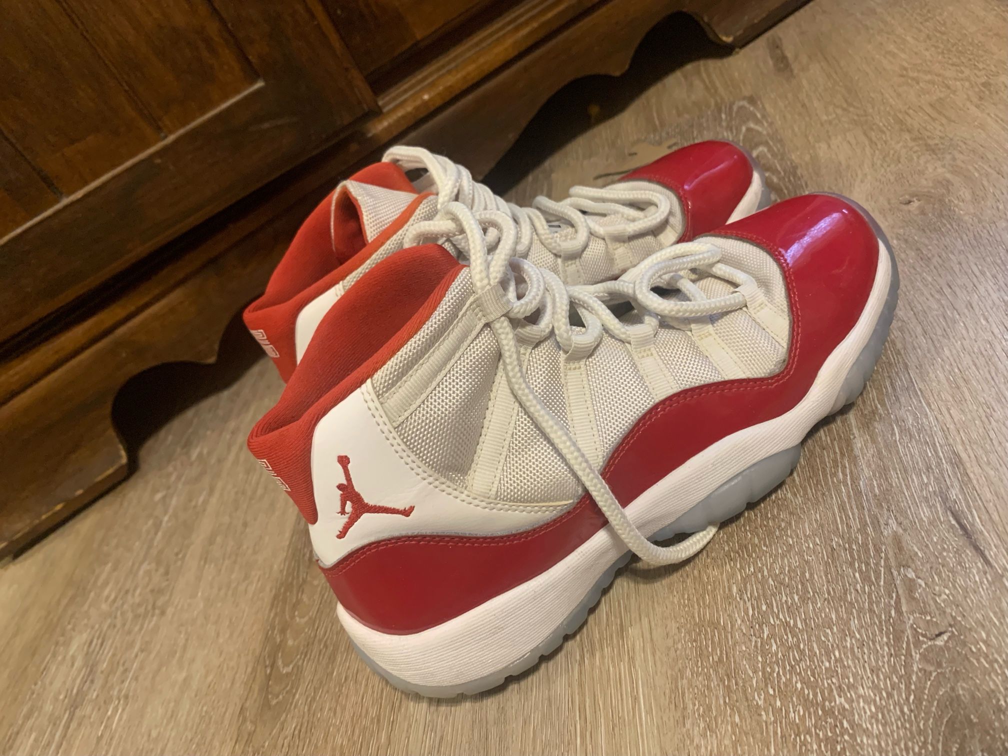 Jordan 11s