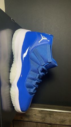 Air Jordan 11 “ Blue/white” size 11