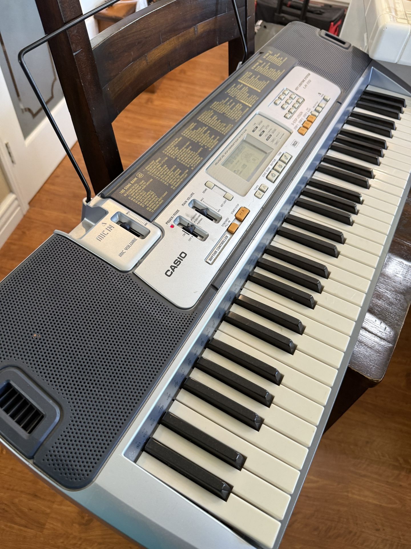 Almost New Clean Casio Full Piano Keyboard With Over 80 Voices And Beats