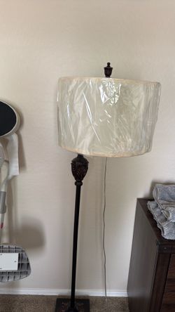 Floor lamp