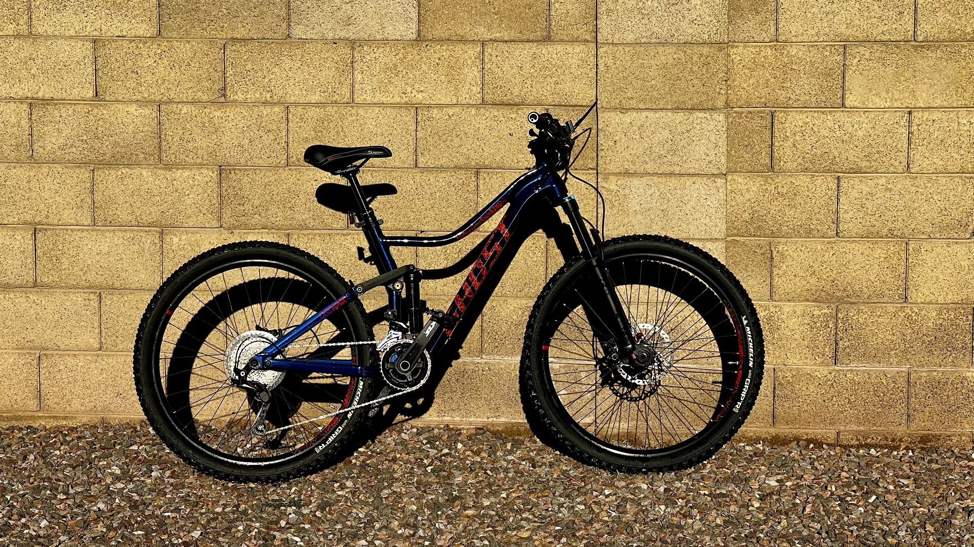 Women’s Ghost Full Suspension Mountain Bike
