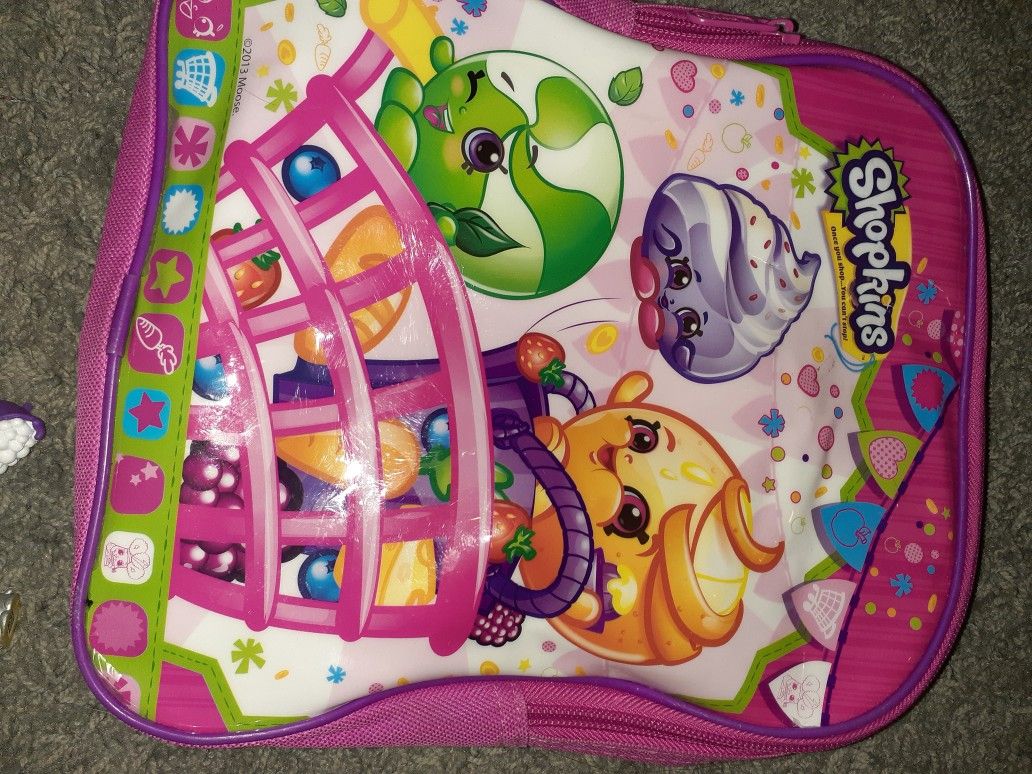 Shopkins Lot.size 6 Top