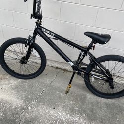 Bike Mongoose Used 3 Times 