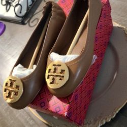 NEW TORRY BURCH LEATHER FLATS SUPER SOFT LEATHER 