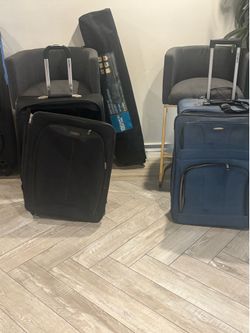 Travel Samsonite Luggage