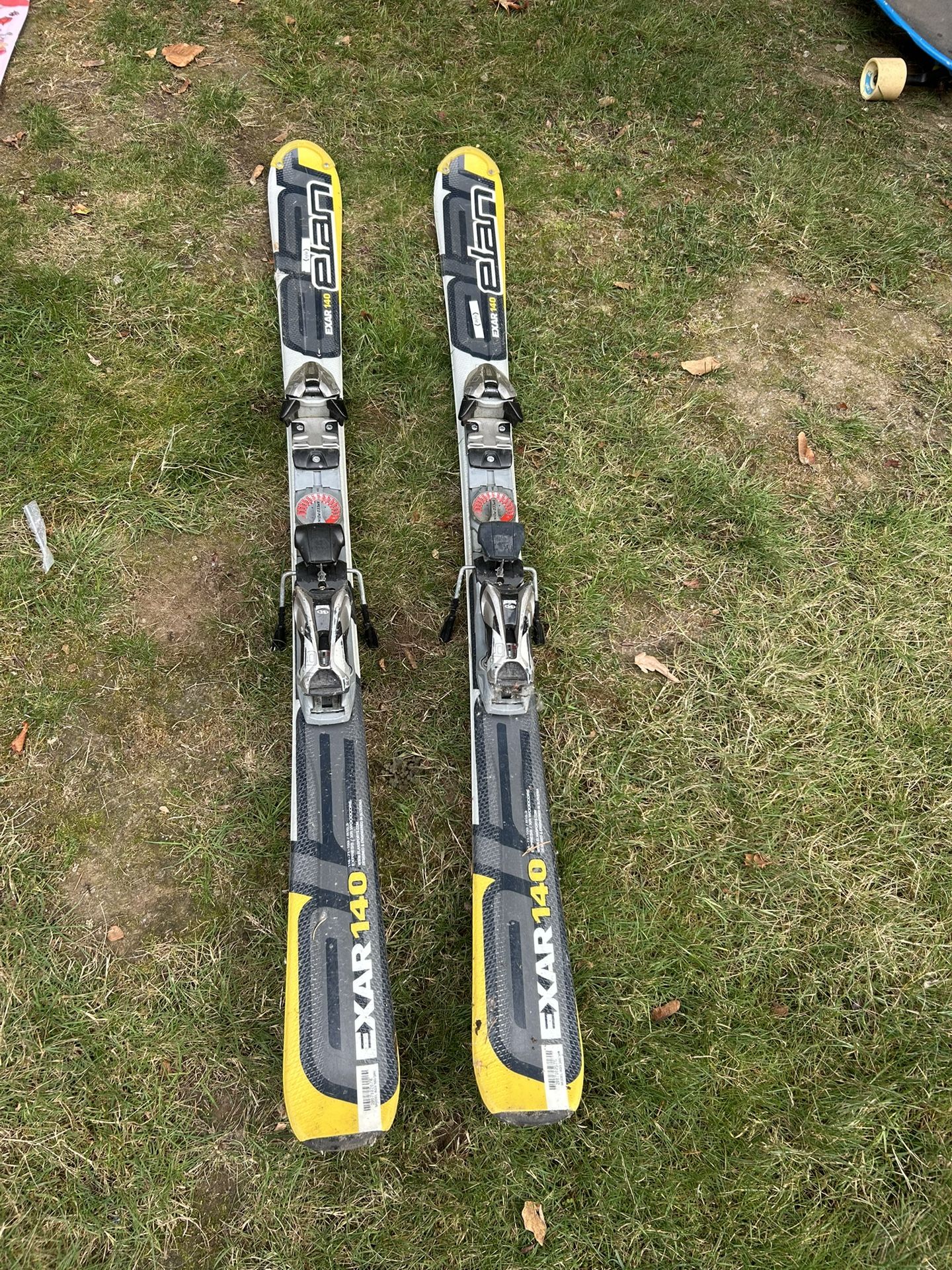 Extra 140 Skis