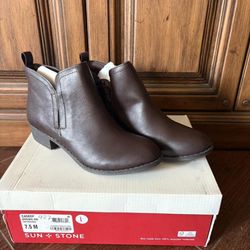 Sun + Stone's Cadee booties (Brand New)