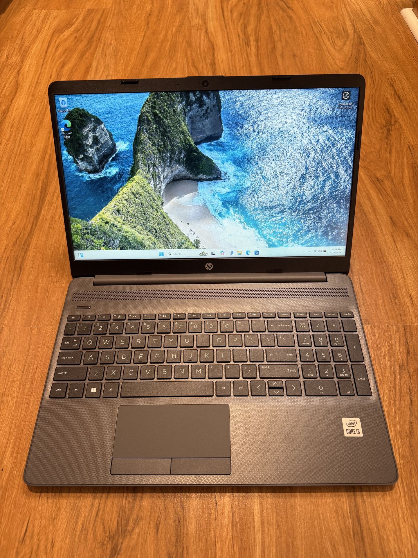 HP 250 G8 NoteBook Core i3 10th gen 16GB Ram 256GB SSD Windows 11 Pro 15.6” UHD Screen Laptop with charger in Excellent Working condition!!!! Specifi