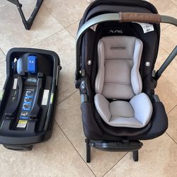 Nuna PIPA RX Carseat + Base