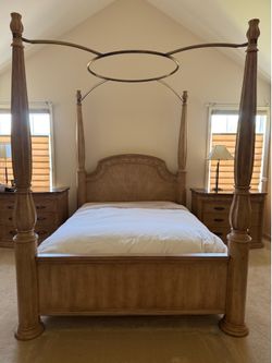 Bernhardt Four Post Queen Canopy Bed
