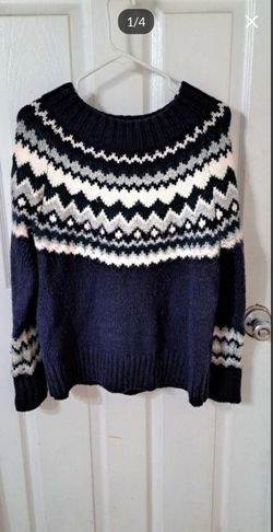 Banana Republic Women’s Crewneck Sweater