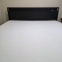 King Storage Bed Frame With Mattress. 
