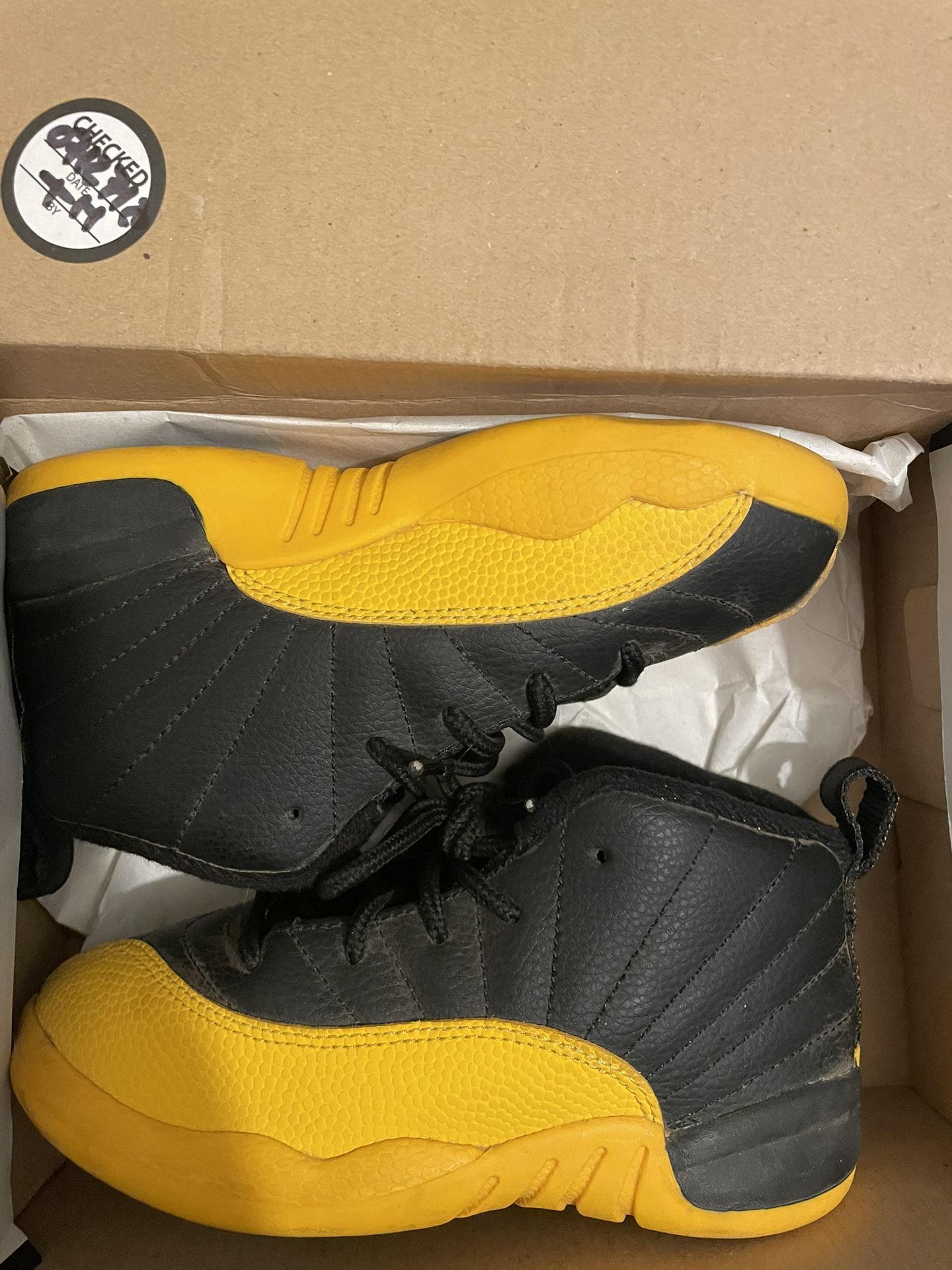 Jordan 12 Retro Black University Gold