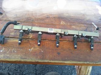 Chevy, gmc, izuzu 3.7L fuel rail with injectors