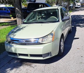 20 10 Ford Focus