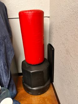 Century Wavemaster Freestanding Punching Bag – Red