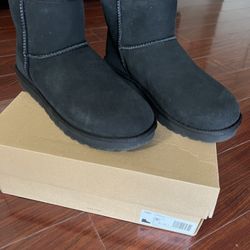 UGG BOOTS 