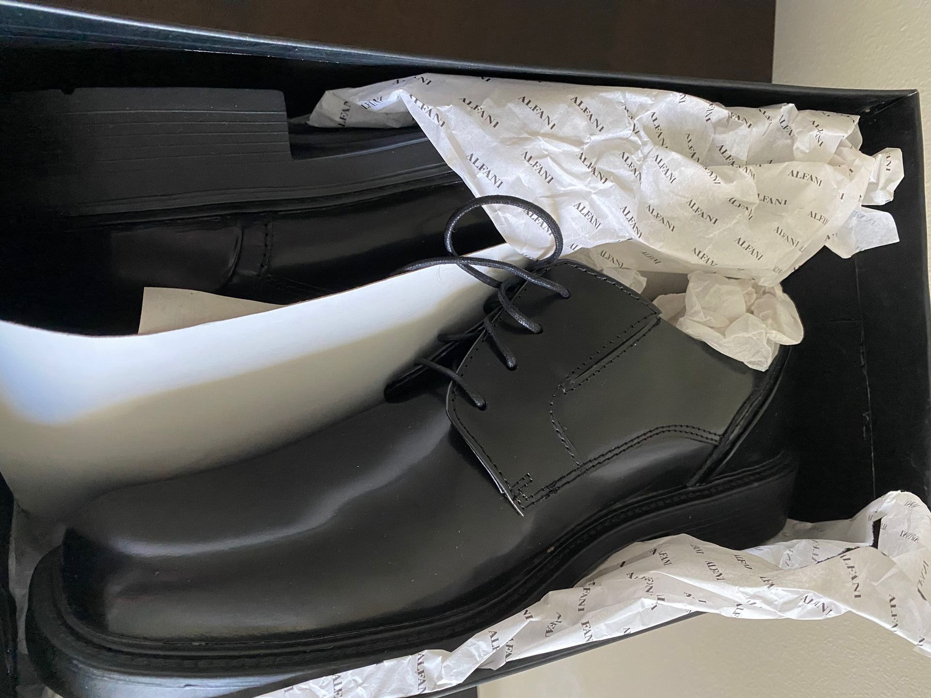 NEW Alfani Men’s Size 9M Dress Lace up’s