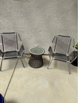 Outdoor chairs and side table (free)