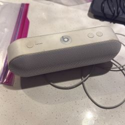 Beats Speaker Pill