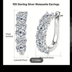 New Silver Moissanite 2.76 Ct (Tw) Silver Or  Gold Over