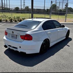 BMW 328i