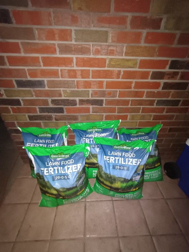 (5) GroundWork Fertilizer 29-0-5 43lbs Bags