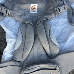 ERGObaby Omni Carrier