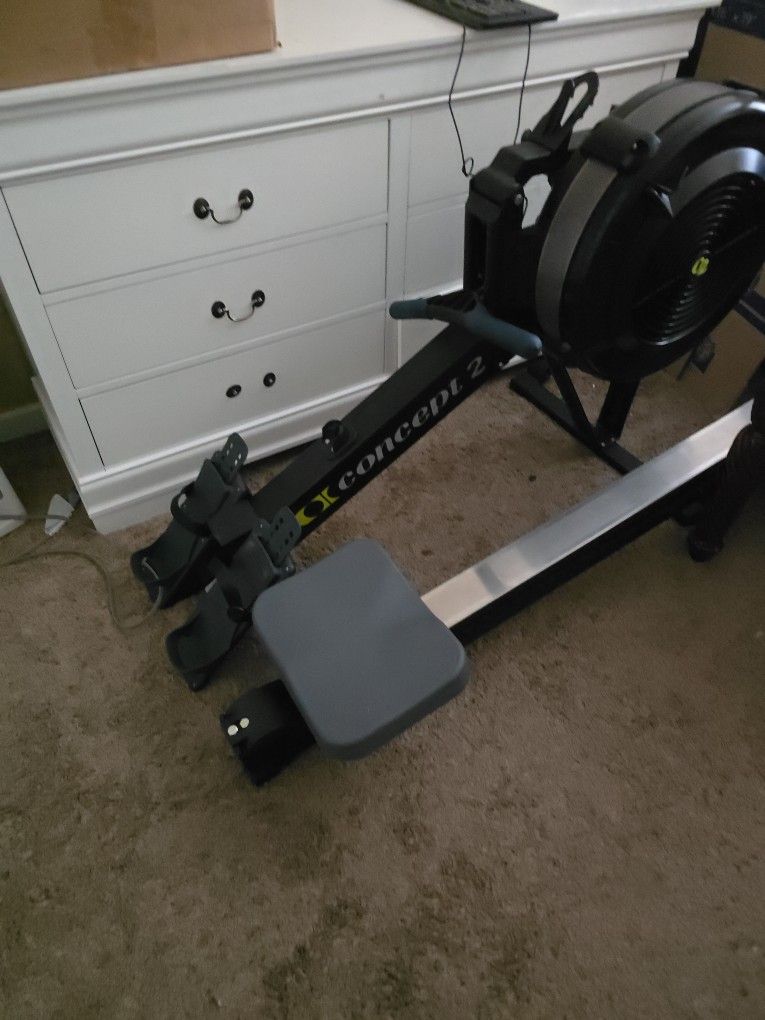 Black Concept 2 RowErg Row