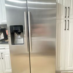 Samsung Side-by-Side Refrigerator , 25 cubic feet