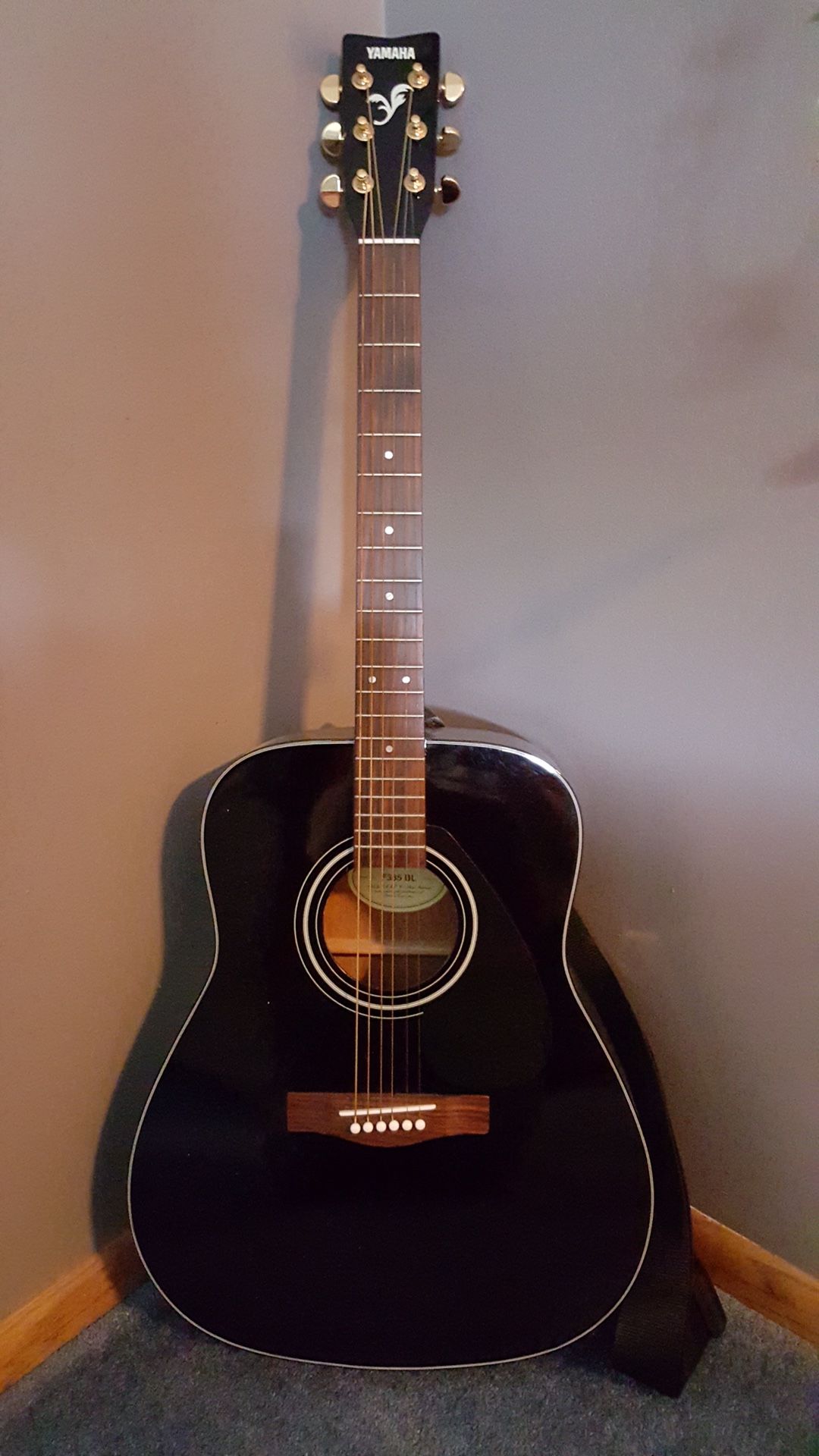 Yamaha acoustic guitar