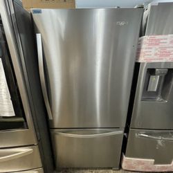 Whirlpool Bottom Freezer In Stainless Steel New Open Box 