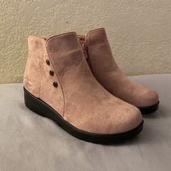 Ladies Boots Size 7