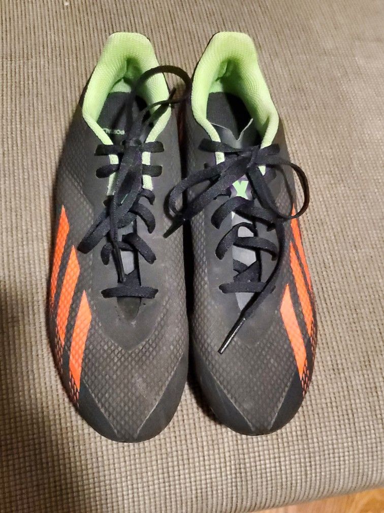Adidas Women's Size 8 Cleats Lightly Used