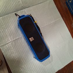 ALTEC LANSING  BLUETOOTH SPEAKER