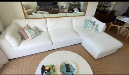 Sectional Sofa w/ Ottoman – Excellent Condition