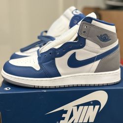 AIR JORDAN 1 RETRO HIGH BLUE YOUTH SIZE 6