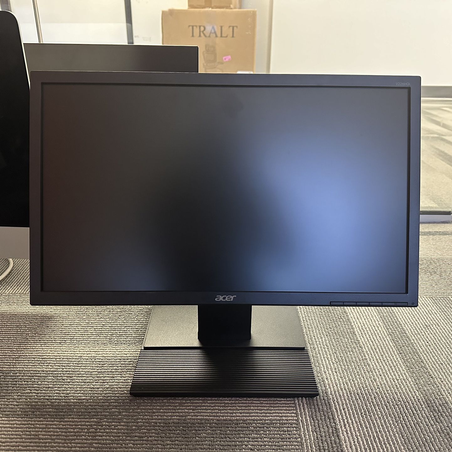 Acer v226hql 22in Monitors (3 Available)