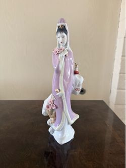 Vintage Chinese Porcelain Lady Figurine