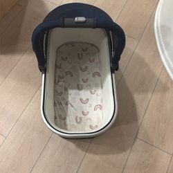 Bassinet    Uppababy 