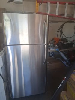 Frigidaire refrigerator