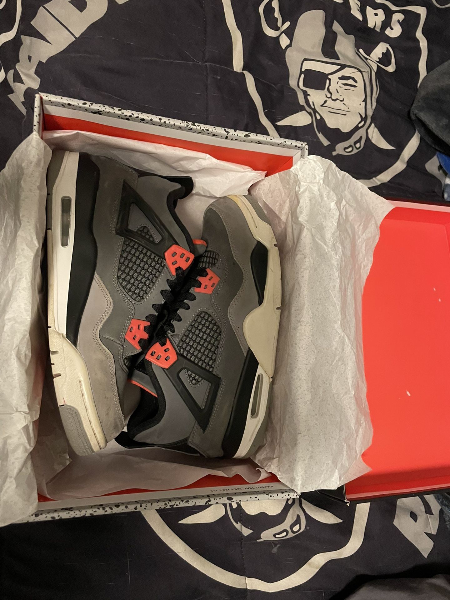 Jordan 4 Infrared 