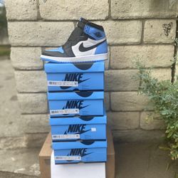 Jordan 1 Retro High OG UNC Toe