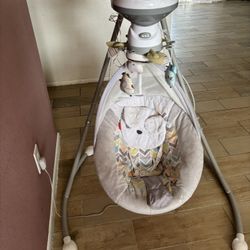Baby Fisher price Swing 