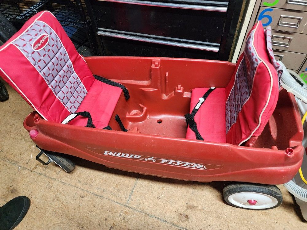 Radio Flyer Wagon