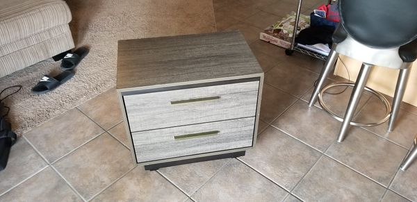 Antique Grey Roundhill Furniture B187N Loana Wood 2-Drawer Nightstand