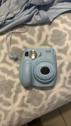 Instax mini 75 polaroid camera