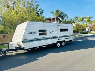2003 Sandpiper by Forrest river 26Ft. 1 owner slide out