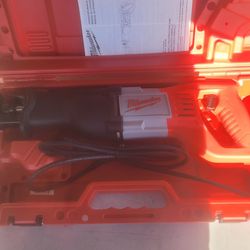 Milwaukee 12 Amp Corded Sawzall Tool Only!!!